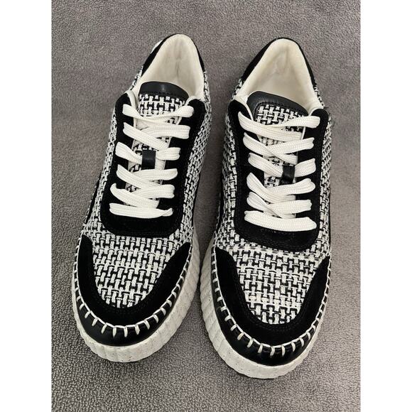 Universal Thread Shoes - Women’s Chunky Platform Fashion Sneakers Platform Size 9